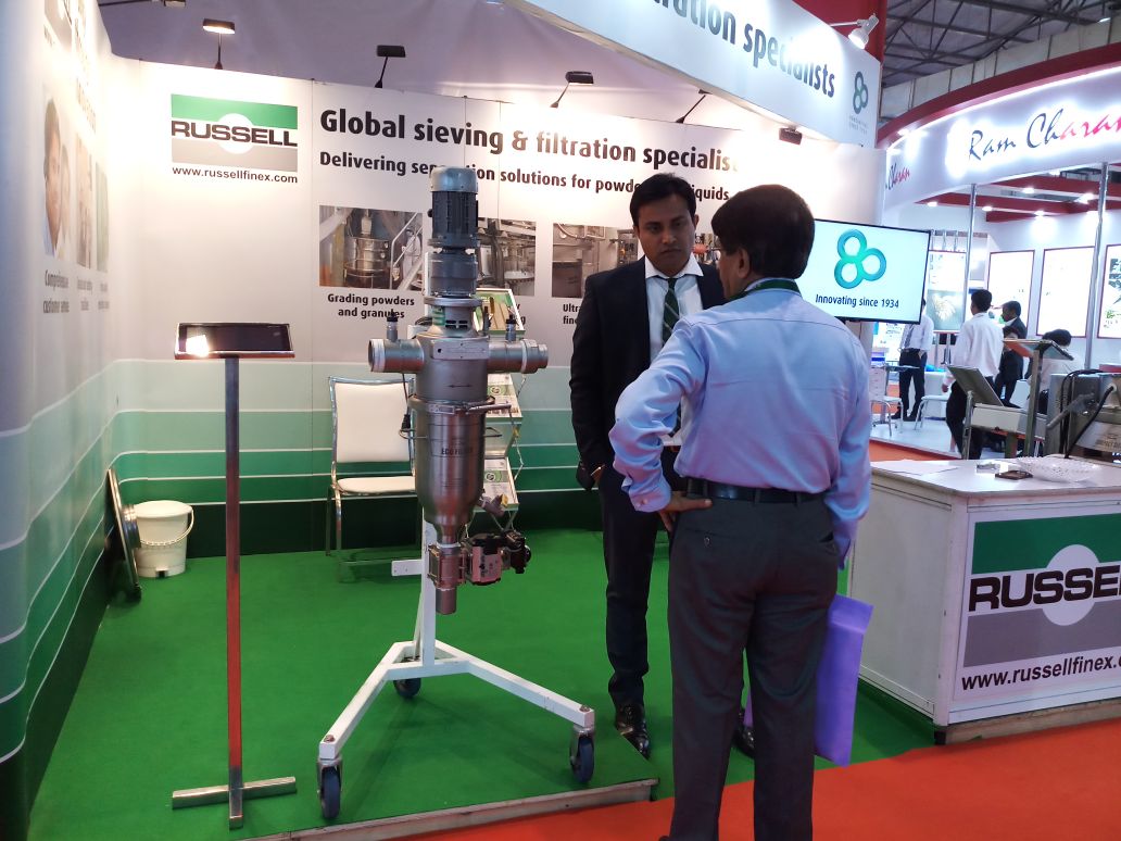 Russell Finex在油漆印度2018年